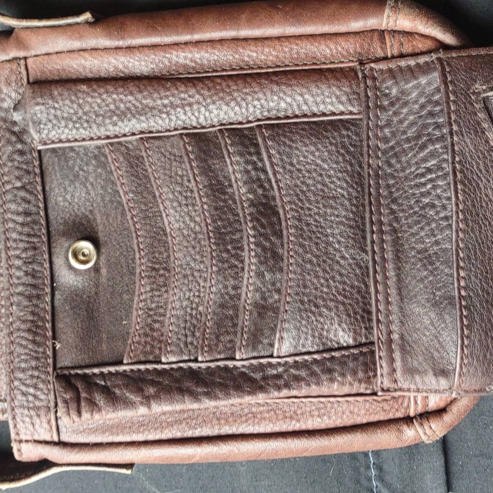 Small Crossbody Purse - Picture 5 of 9